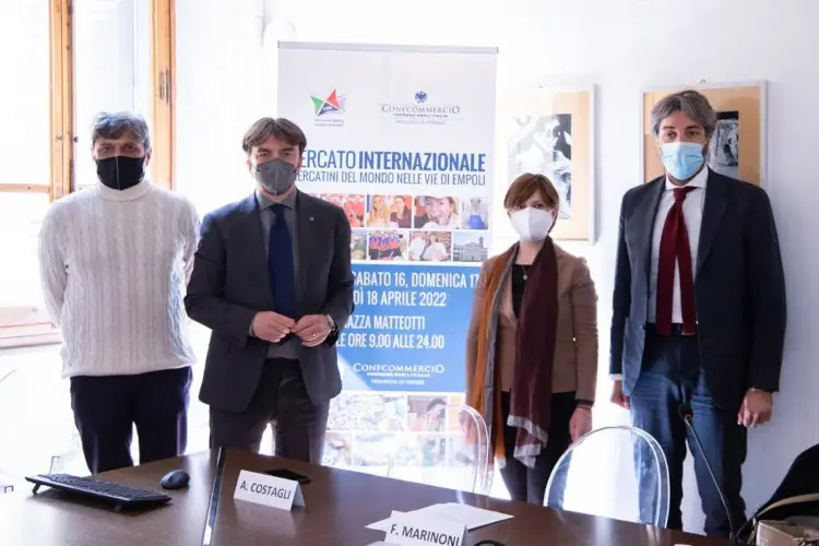 Confcommercio e il Comune di Empoli alla presentazione dell'evento Cento espositori da cinque continenti: &egrave; il &ldquo;Mercato Internazionale&rdquo; di Empoli